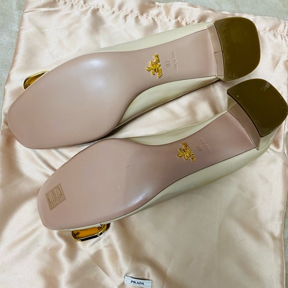 Prada shoes - Picture 6 of 13